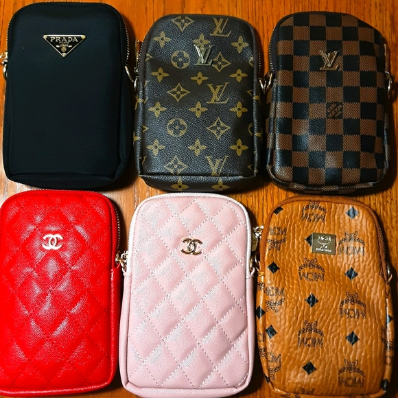 Crossbody Cellphone Bags - Picture 1 of 7